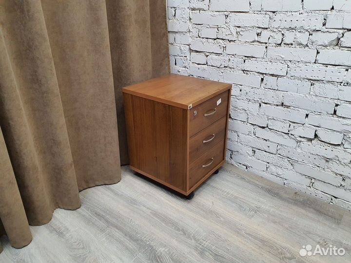 Тумба подкатная
