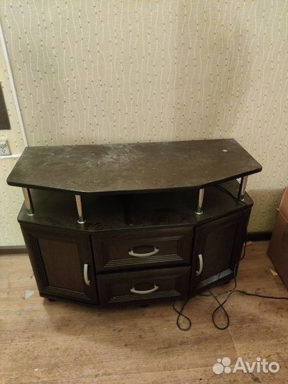 Тумба под телевизор