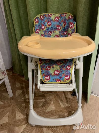 Детский стульчик для кормления