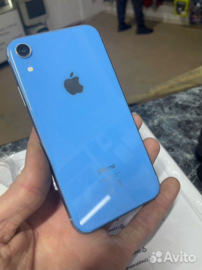 iPhone Xr, 64 ГБ