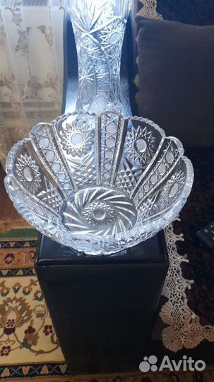 Ваза хрустальная