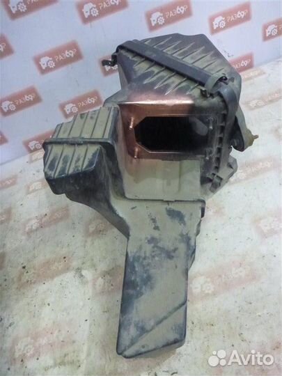 Корпус воздушного фильтра Mitsubishi Galant E52A