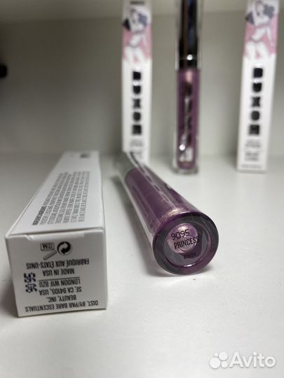 Buxom Ультрасиящий блеск для губ