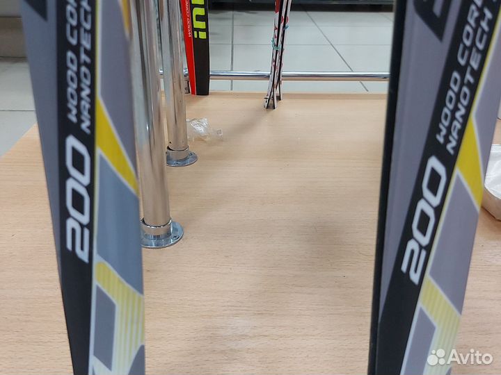 Беговые лыжи с механическим креплением NNN