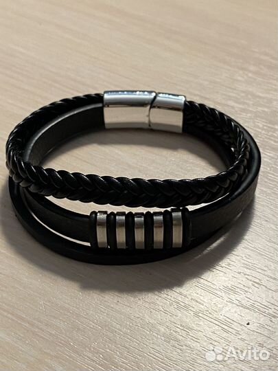 Кожаный браслет