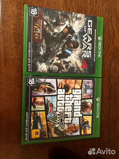 Xbox One s 2 геймпада 1tb