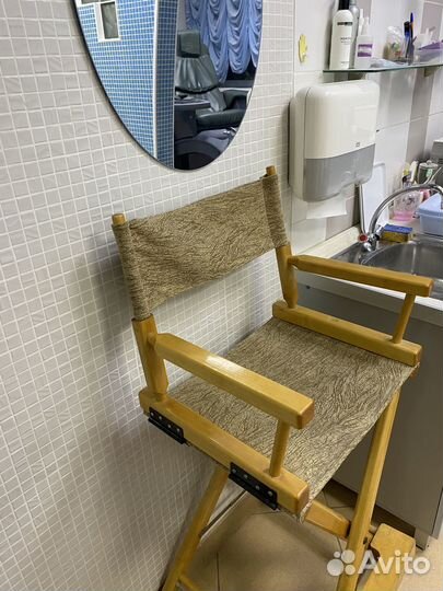 Стул для визажиста складной