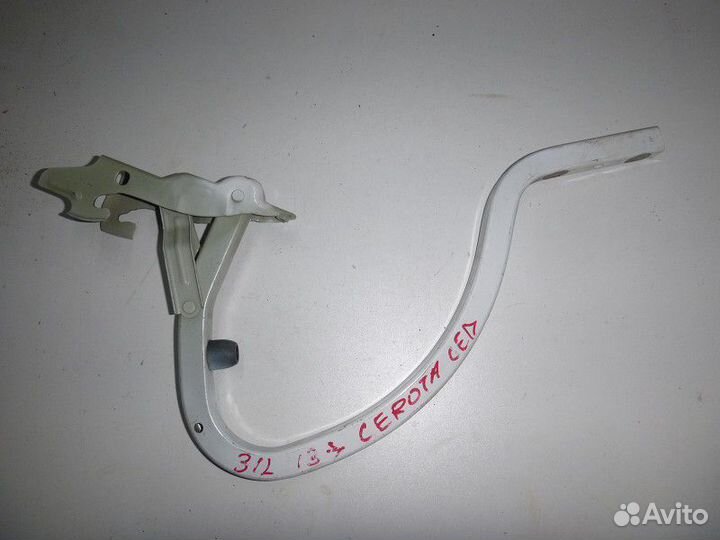 Петля крышки багажника KIA cerato 2013-2017