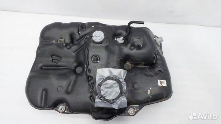 Б/У Бак топливный Состояние отличное, оригинал