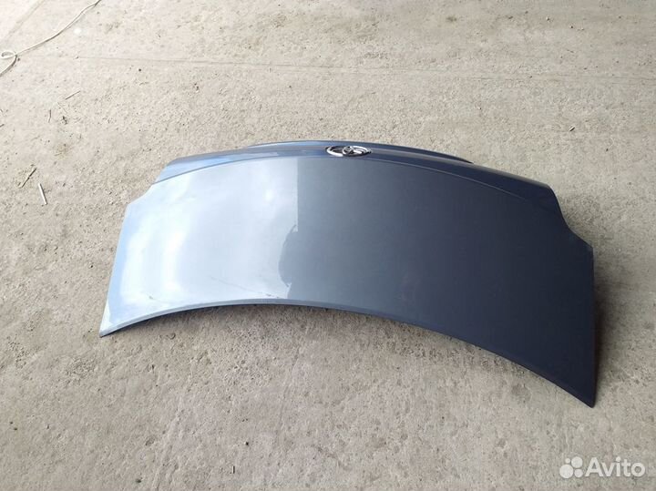 Крышка багажника Toyota Avensis T250