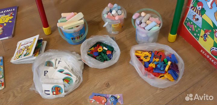 Мольберт, доска для рисования