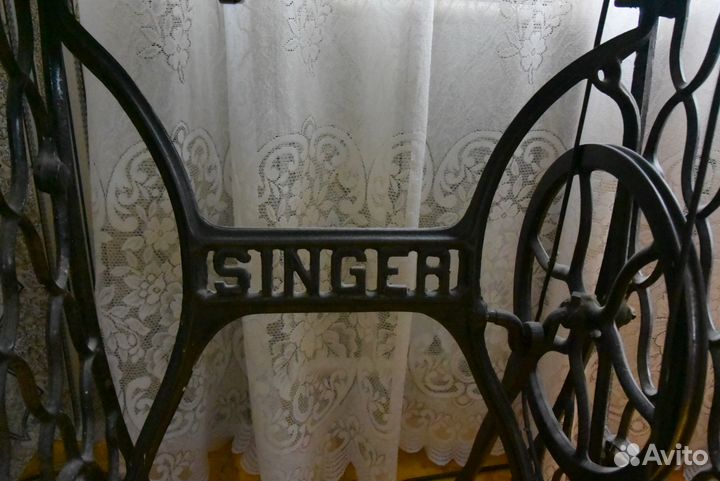 Швейная машинка Singer