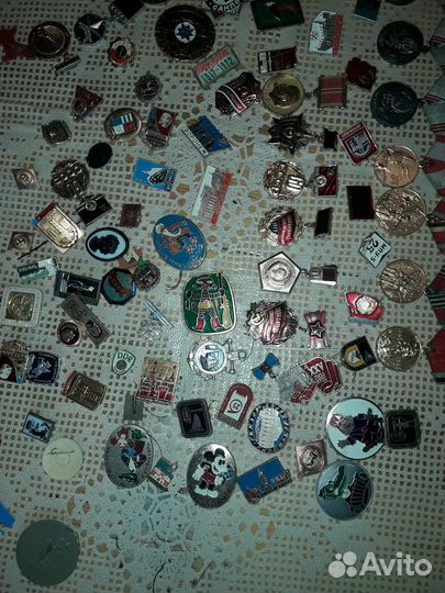 Значок монеты