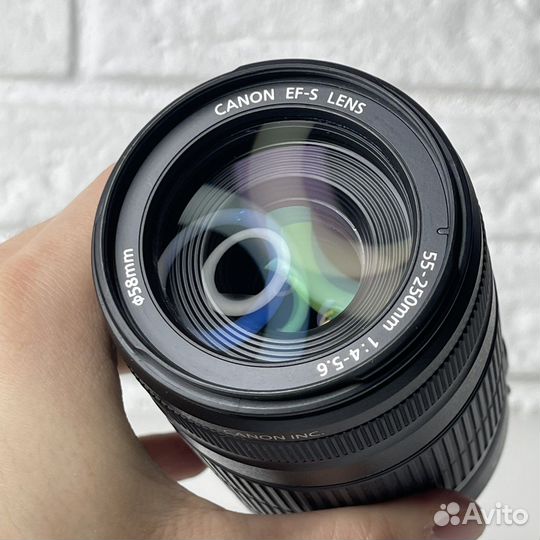 Объектив Canon EF-S 55-250mm 1:4-5.6 IS