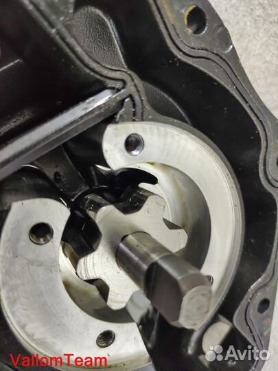 Лот SD2-93 Масляный насос гидроцикла BRP RXT 215