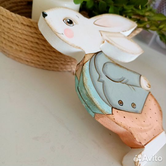 Фигурка зайки