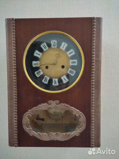 Часы СССР винтажные настенные и настольные
