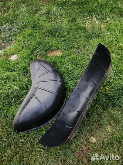 Задние левые арки брызговика газ 2410-3110