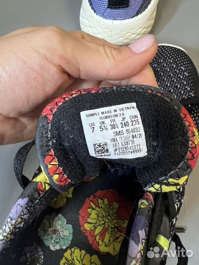 Кроссовки женские adidas 37 размер