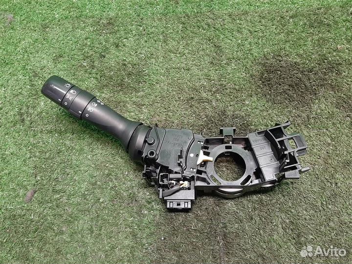 Подрулевой переключатель поворотов Toyota Verso R