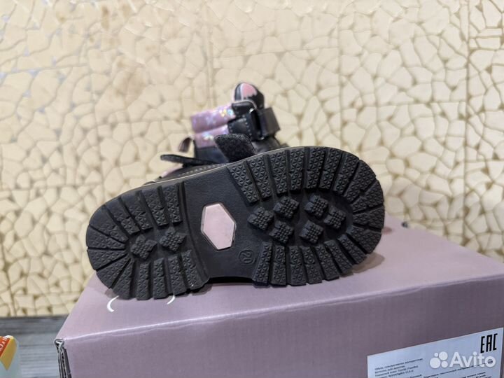 Ботинки демисезонные для девочки 20 размер