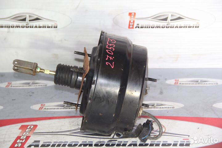 Вакумник тормозной c Toyota Crown JKS175 2JZ-FSE