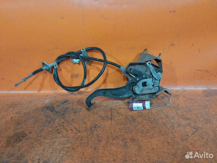 Рычаг стояночного тормоза Toyota Cresta GX100