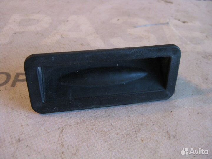 Кнопка крышки багажника Ford Kuga hydc 2 2009