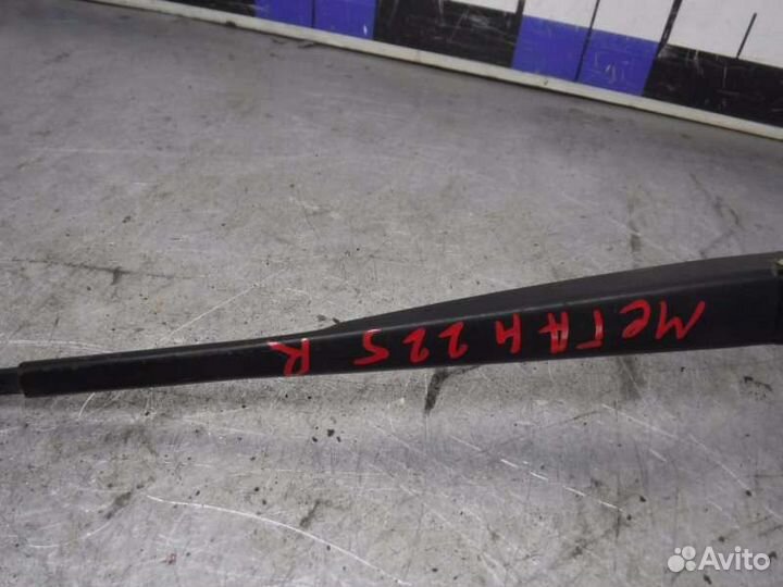 Поводок дворника передний правый Renault Megane