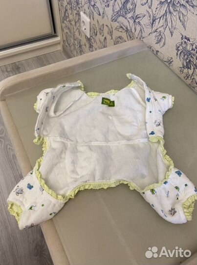 Одежда, шлейка и грызунки для маленькой собачки