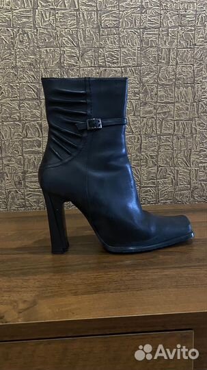 Женская обувь