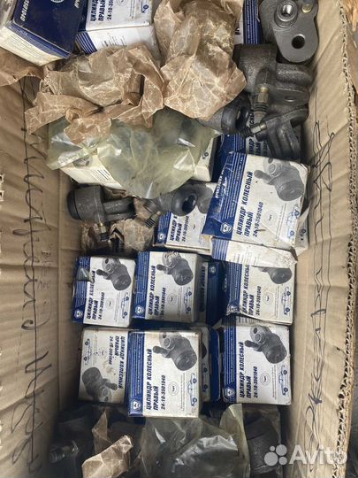 Цилиндр тормозной передний правый Волга