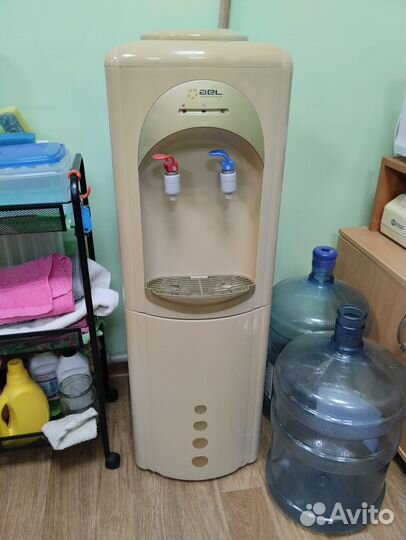 Продам кулер для воды