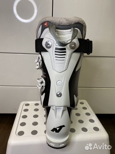 Горнолыжные ботинки