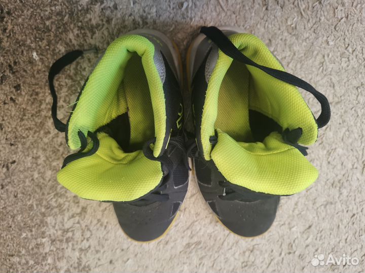 Баскетбольные кроссовки детские Kipsta