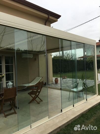 Безрамное остекление террас, беседок, веранд