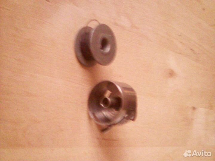 Челнок и шпуля для швейной машины