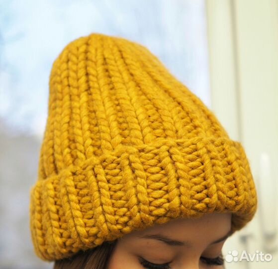 Шапка женская крупная вязка шерсть ручная работа
