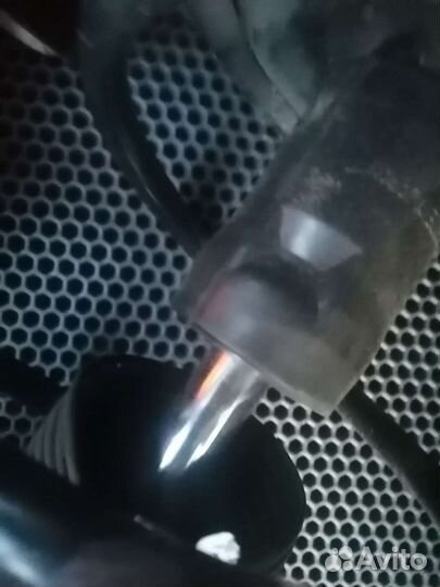 Стойка амортизатор legacy