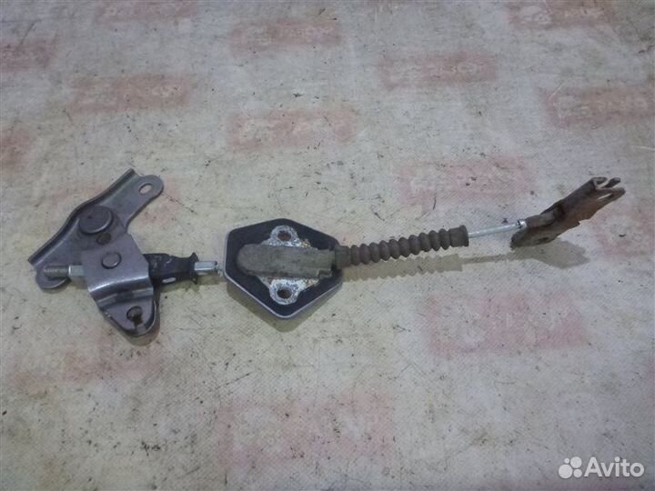 Трос ручника Toyota Prius NHW20 1nzfxe 2006