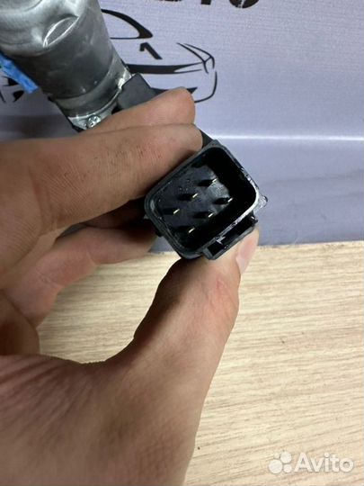 Моторчик стеклоподъёмника передний правый Kia