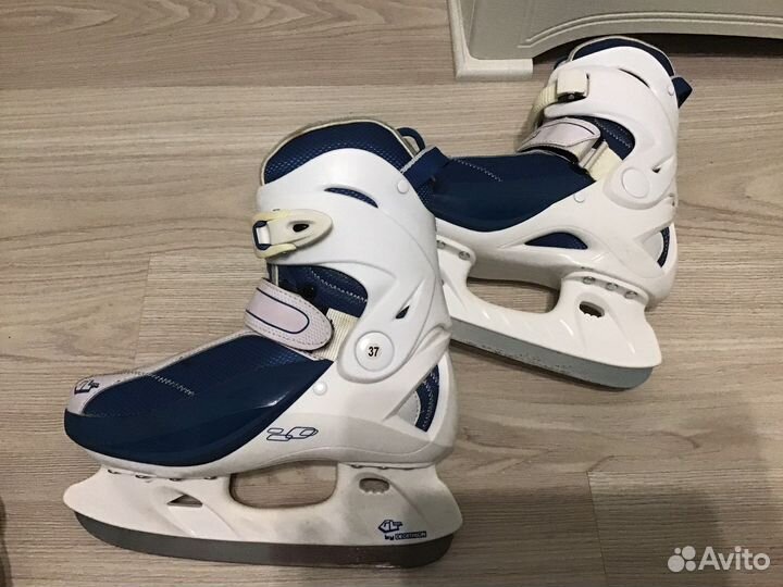 Коньки хоккейные детские 37 размер