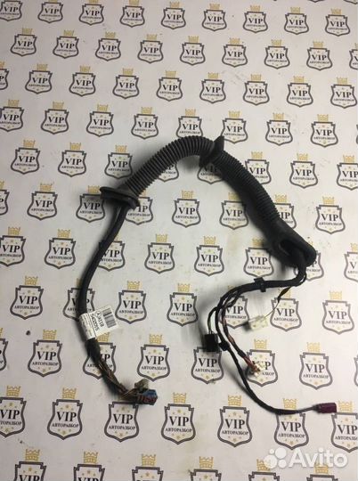 Проводка двери передняя правая Mercedes-Benz