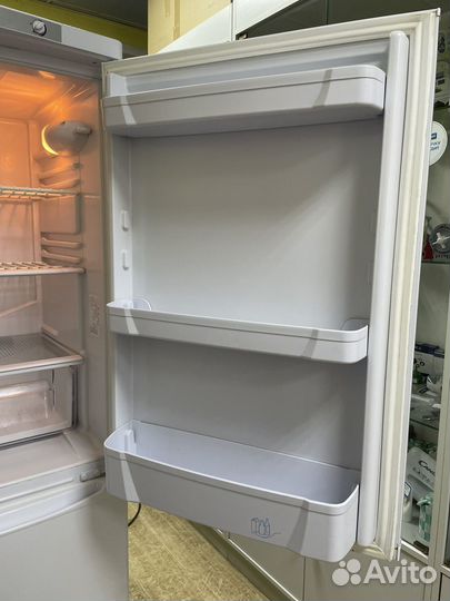 Холодильник indesit