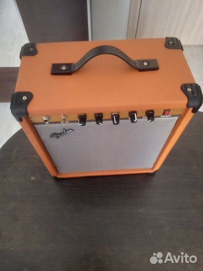 Мини комбоусилитель