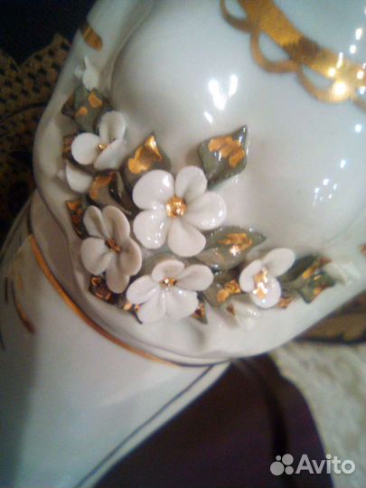 Фарфоровая статуэтка, декорат. чайник и др СССР