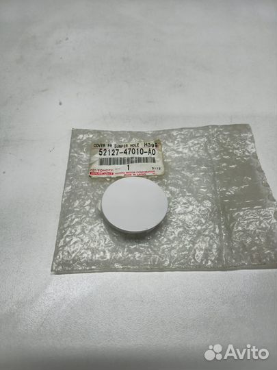 Заглушка буксировочной петли Toyota Prius 2003-2011 52127-47010-A0