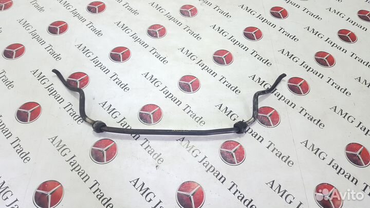 Стабилизатор передний на Mercedes-Benz W140