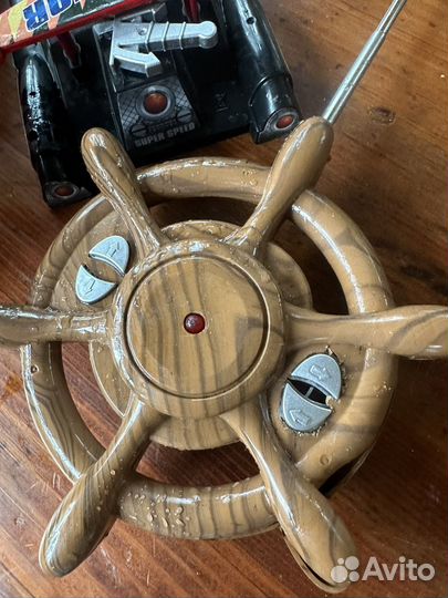 Игрушка катер радиоуправляемый