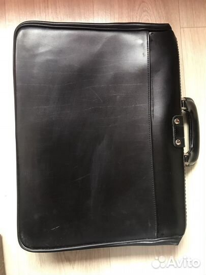 Мужской кожаный портфель